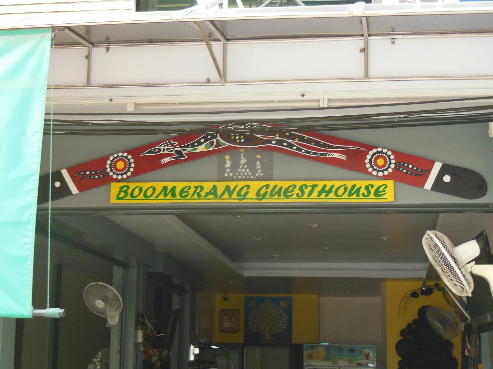Boomerang Guesthouse And Bar Pattaya Exteriör bild
