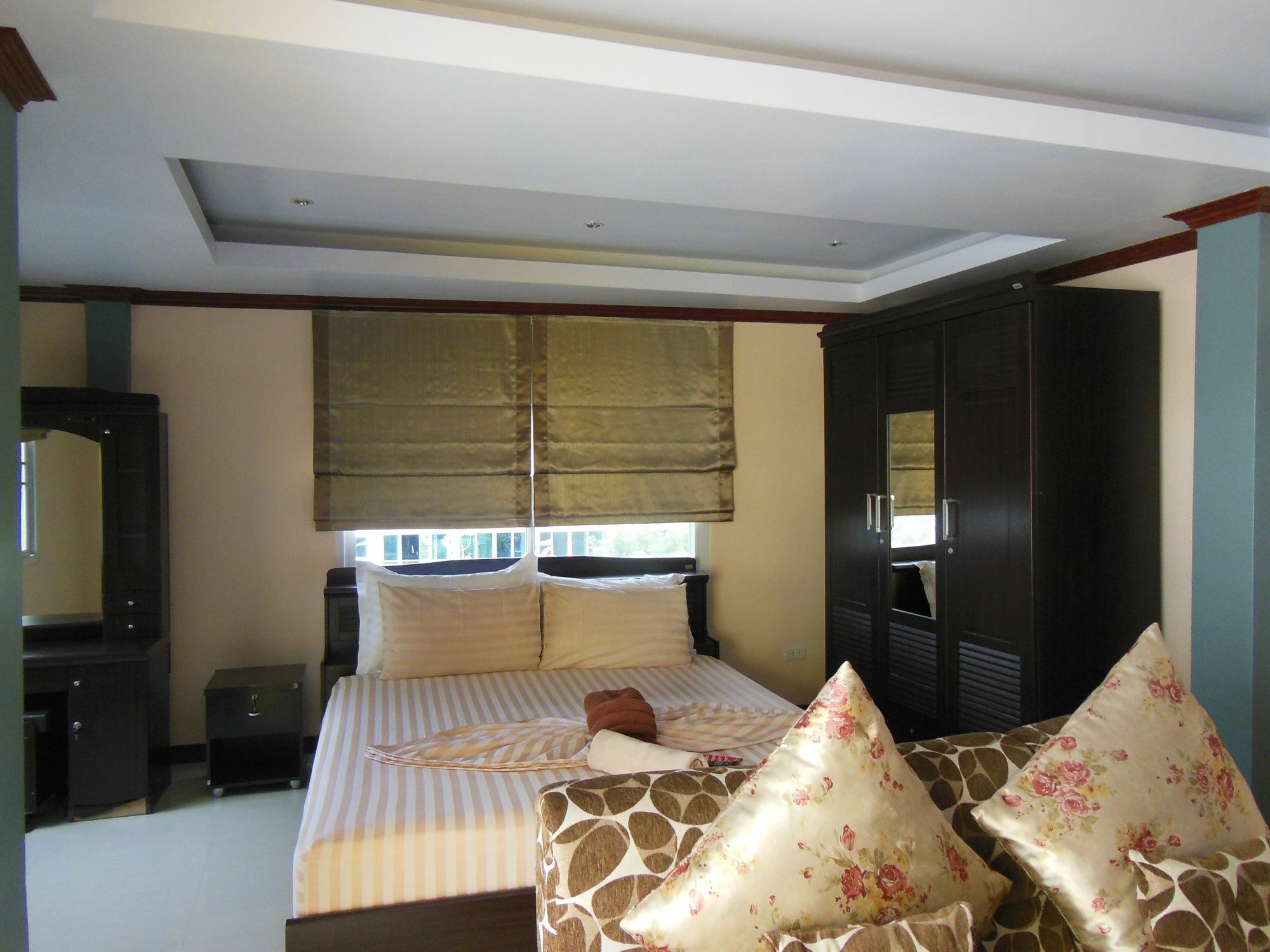Boomerang Guesthouse And Bar Pattaya Exteriör bild